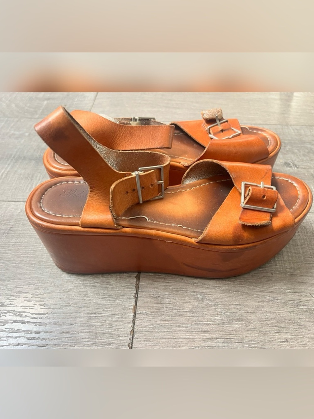 Robert Clergerie Brown
Platform Sandals $795 Size 9.5